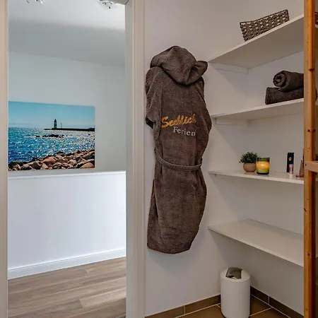 Schleivilla-hafenblick-by-seeblick-ferien-oro-sauna-direkte-wasserlage