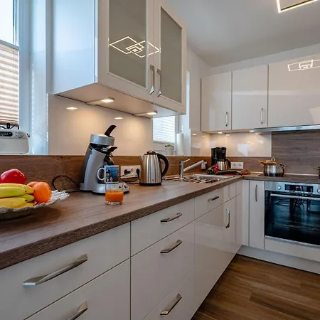 Vila Schleivilla-hafenblick-by-seeblick-ferien-oro-sauna-direkte-wasserlage Olpenitz