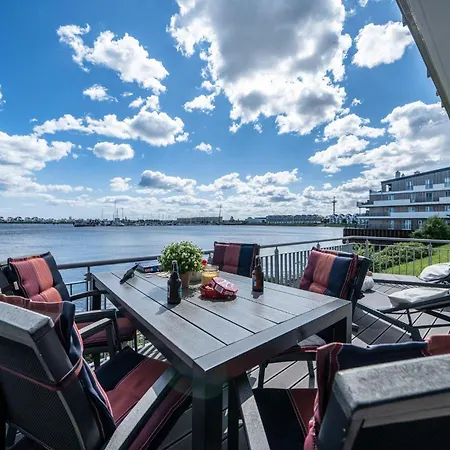 Schleivilla-hafenblick-by-seeblick-ferien-oro-sauna-direkte-wasserlage Olpenitz